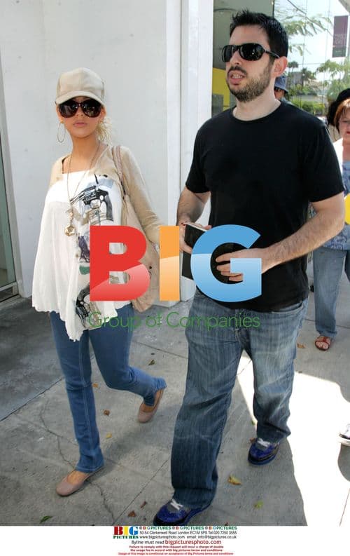 Pregnant Christina Aguilera Shopping with Family