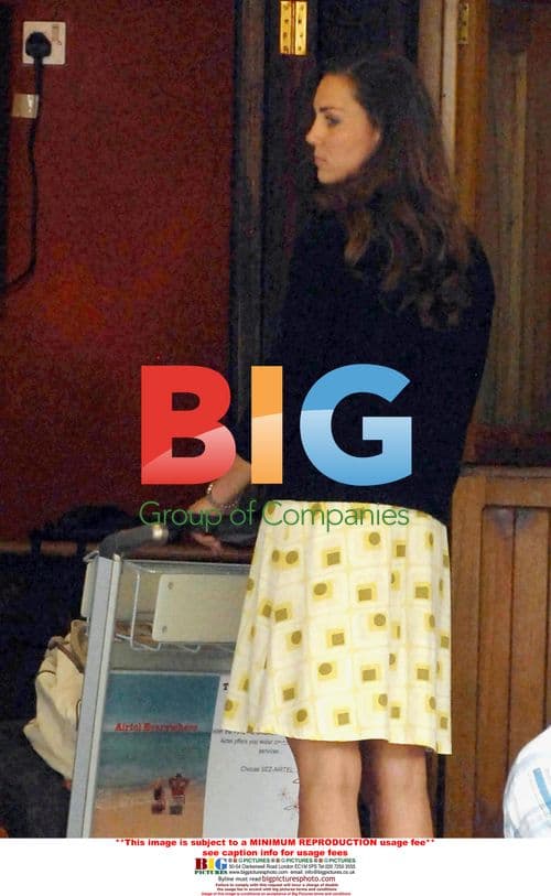 Kate Middleton Arrives at Seychelles Airport