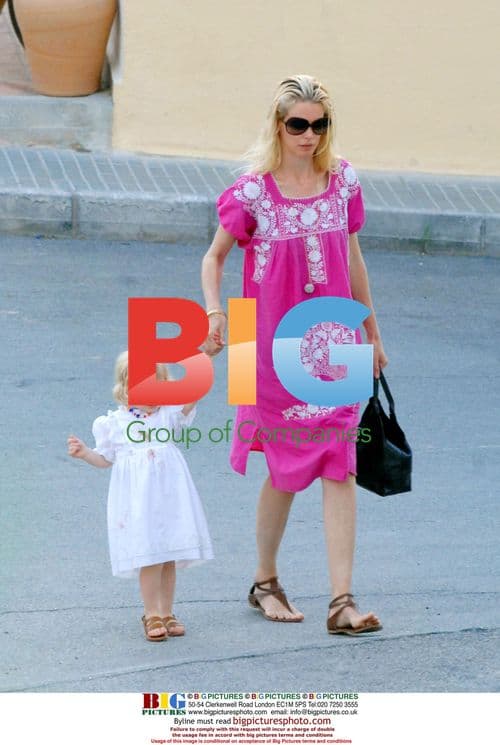 Claudia Schiffer Spends Time with Family After Father's Death