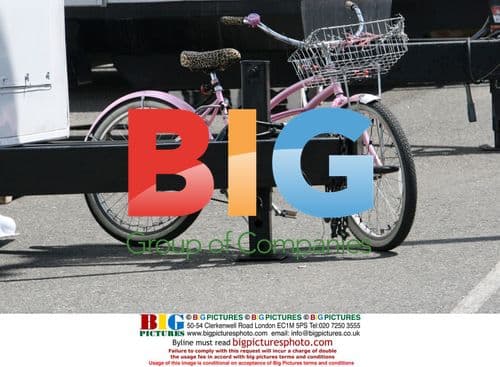 America Ferrera Filming 'Ugly Betty'