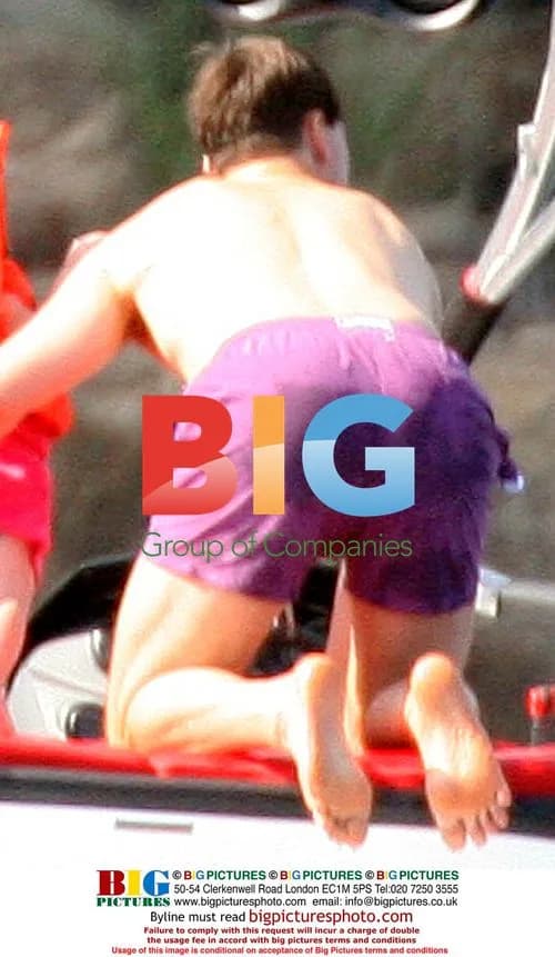 Tom Cruise Family Vacation in Mediterranean