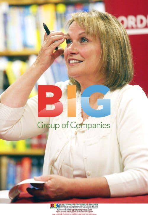 Elizabeth Edwards promotes 'Saving Graces' book