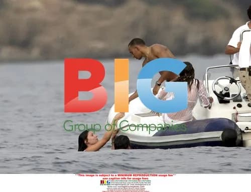 Lewis Hamilton Vacationing with Friends in France