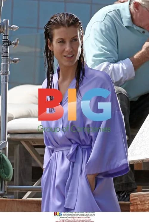 Kate Walsh filming 'Private Practice' in Malibu