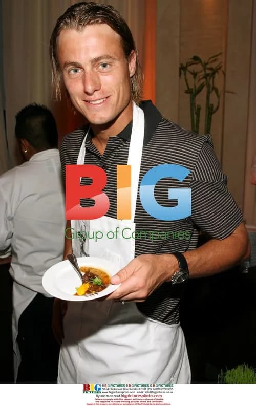 Lleyton Hewitt Prepares Food at Taste of Tennis