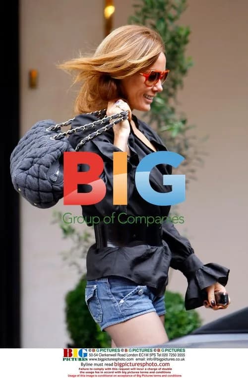 Tara Palmer Tomkinson Shopping in London