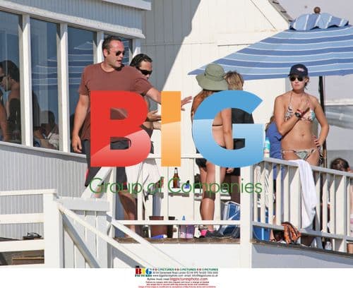 Vince Vaughn visits John Favreau at the beach in Malibu