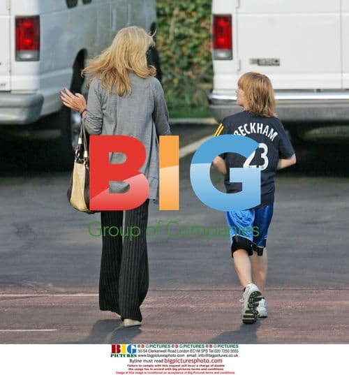 Lohan Family Visits Lindsay at Rehab