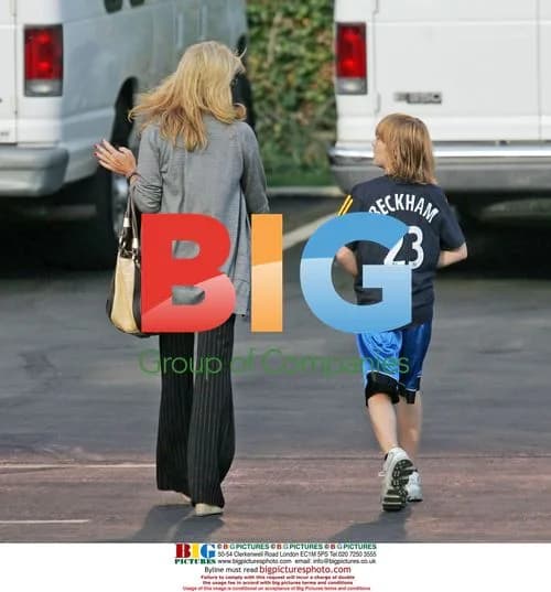 Lohan Family Visits Lindsay at Rehab