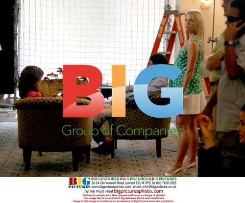 Eva Longoria, Ricardo Chavira, and Jesse Metcalf Filming Desperate Housewives