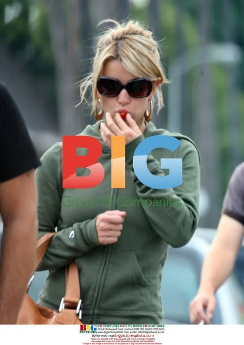 Jessica Simpson Out for Lunch