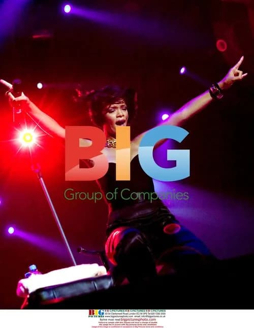 Rihanna at Coke Live Music Festival 2007