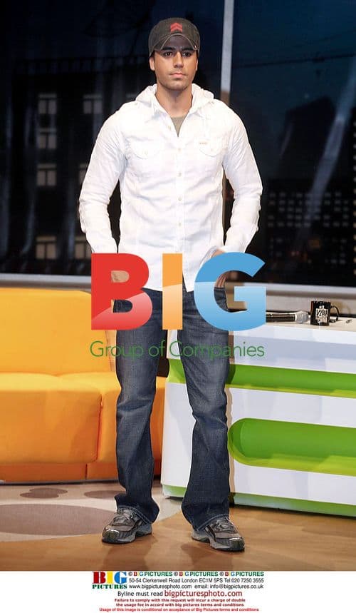 Enrique Iglesias Attends TV Show in Mexico