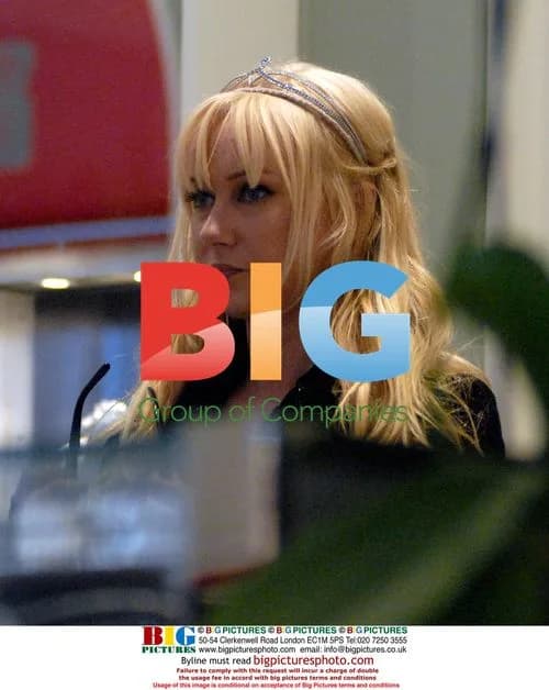 Kimberly Stewart Treats Herself to Diamond Accessories
