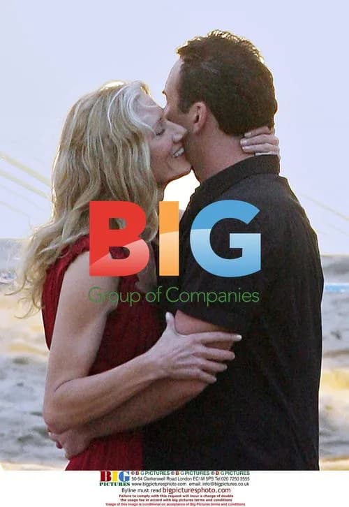 Julian McMahon and Joely Richardson film romantic scene for Nip/Tuck