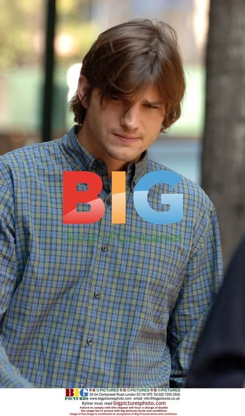 Ashton Kutcher on 'What Happens in Vegas' set