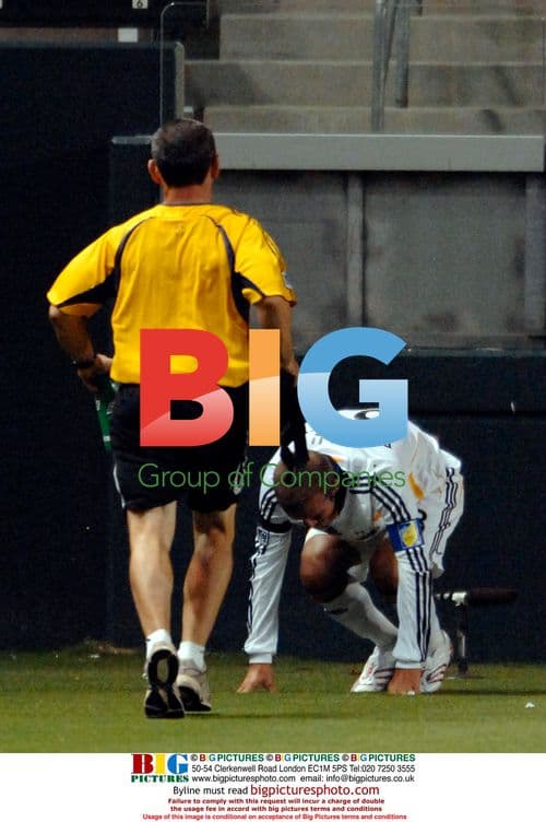 David Beckham leaves SuperLiga Final match