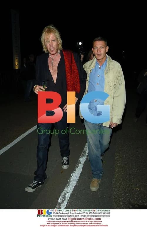 Rhys Ifans leaves Serpentine Gallery party