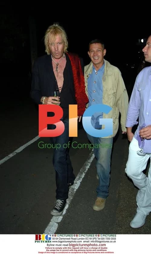 Rhys Ifans Leaves Serpentine Gallery Party