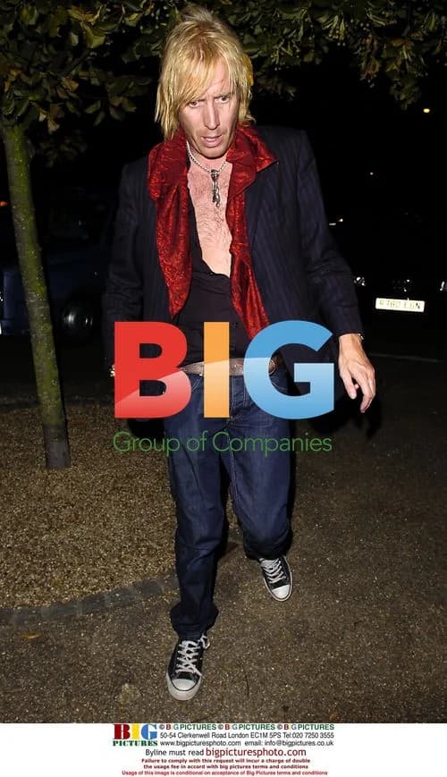 Rhys Ifans leaves Perrier and Paul & Joe Party