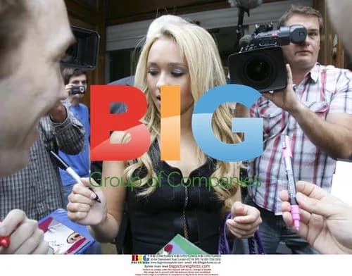 Hayden Panettiere leaving Radio 1 in London