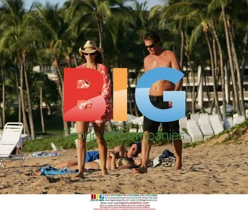 Cindy Crawford and Rande Gerber's Sunset Beach Walk
