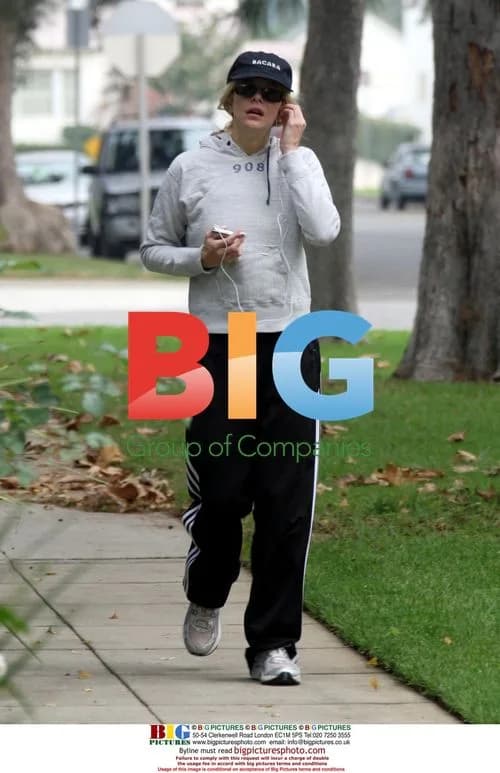 Meg Ryan Jogging in Brentwood