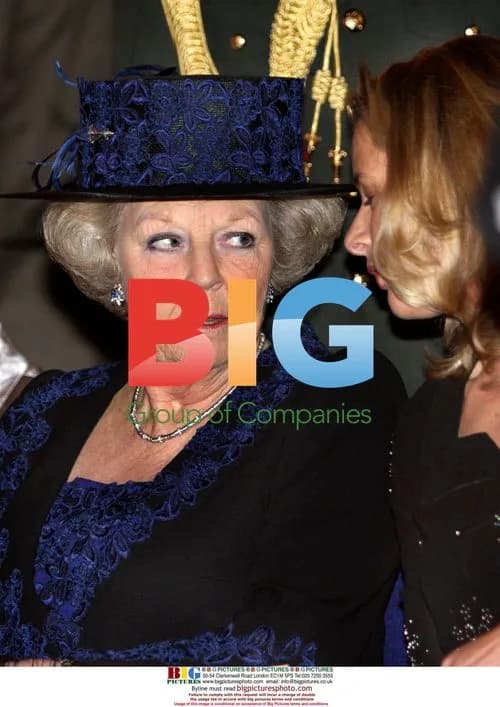 Queen Beatrix and Princess Mabel at HIV/AIDS Congress