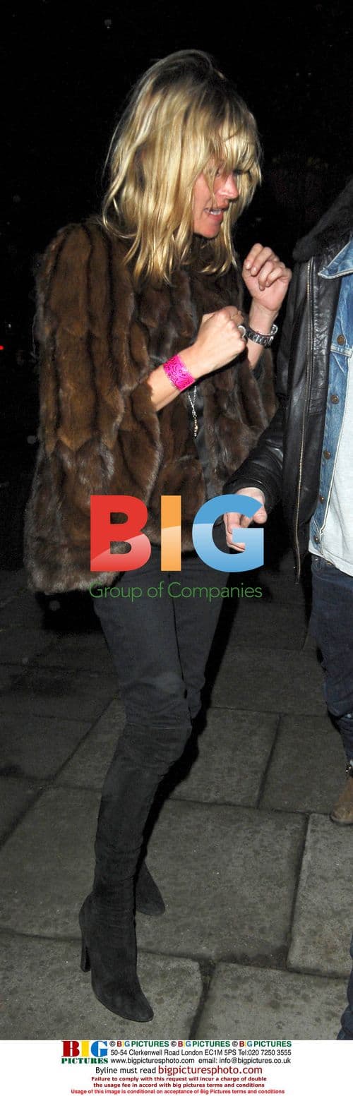 Kate Moss and Jamie Hince leave The Kills gig