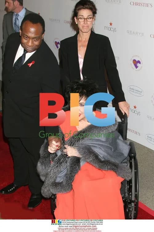 Elizabeth Taylor at 'Love Letters' Premiere