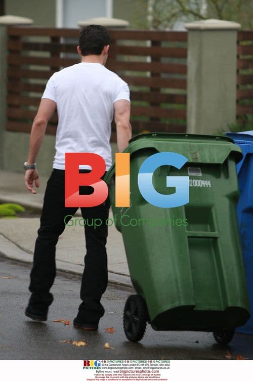 Milo Ventimiglia Takes Out Trash in LA
