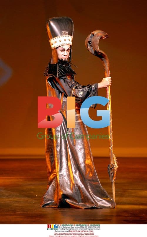 Press rehearsal of Aladin in Paris