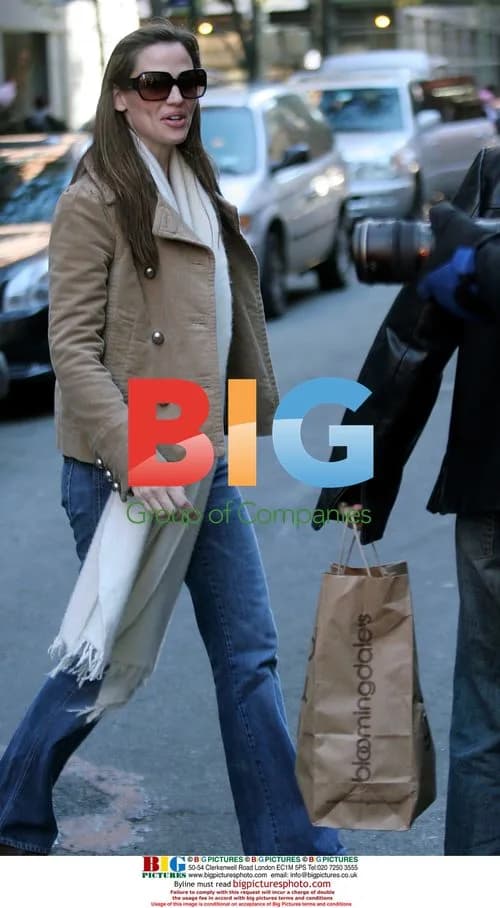 Jennifer Garner heads to work on daughter's birthday