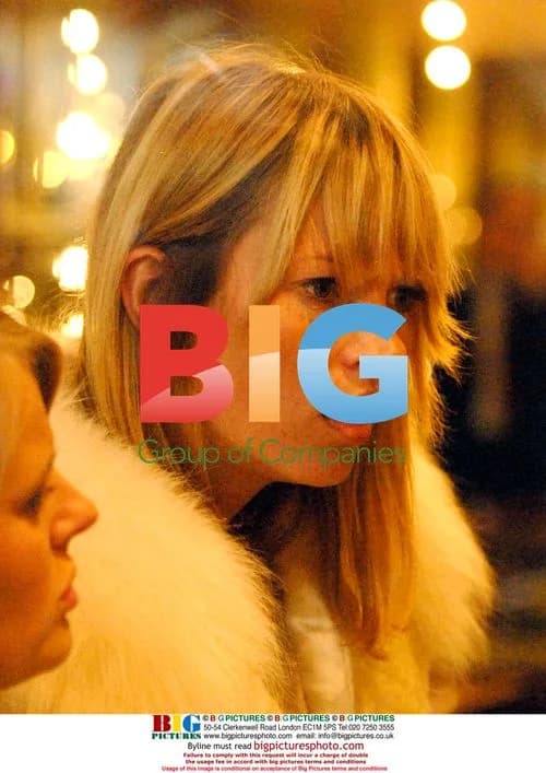 Kate Moss Christmas Shopping in London