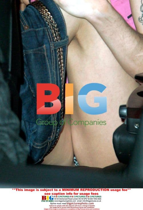 Amy Winehouse Undressing in Car