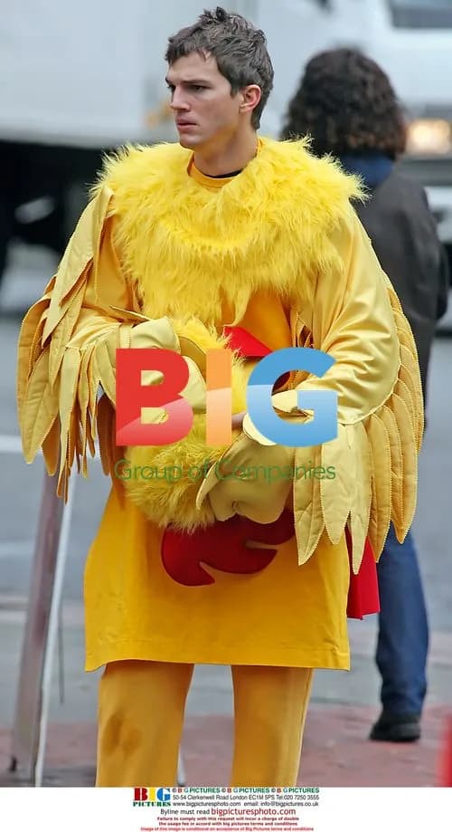 Ashton Kutcher Plays Angry Chicken