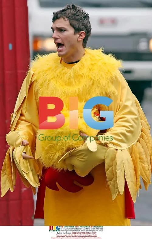 Ashton Kutcher Plays Angry Chicken