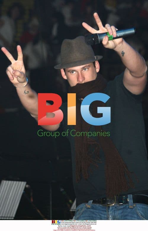 Lee Ryan performs with Young Voices choir