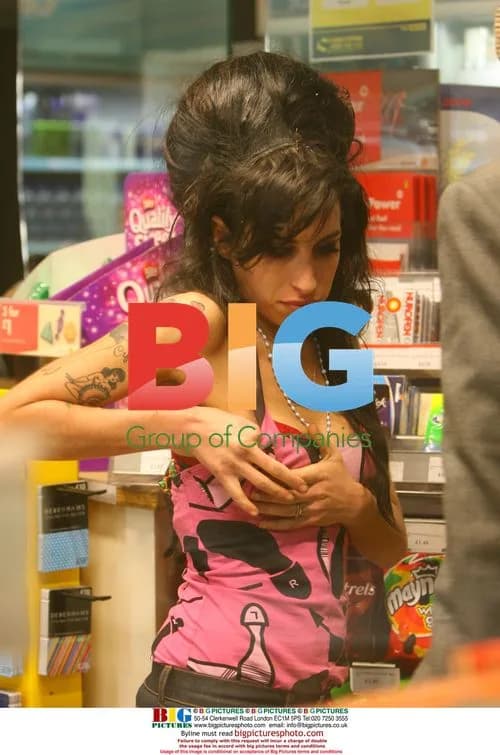 Amy Winehouse out in Soho, London