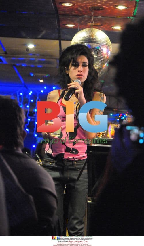 Amy Winehouse Impromptu Soho Gig