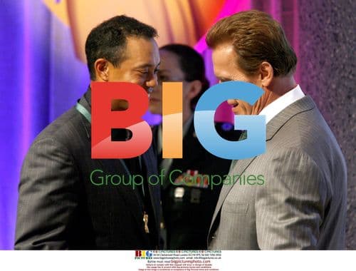 Tiger Woods accepts Spirit of California Medal