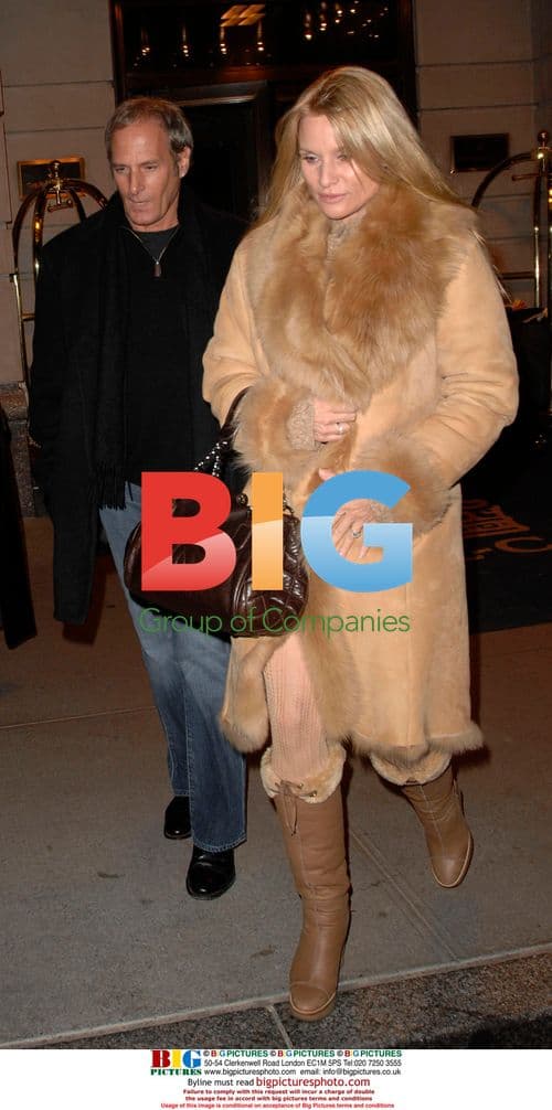 Pregnant Nicolette Sheridan and Michael Bolton