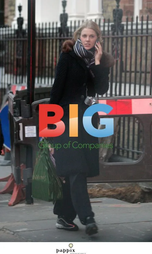Donna Air out Christmas shopping in London