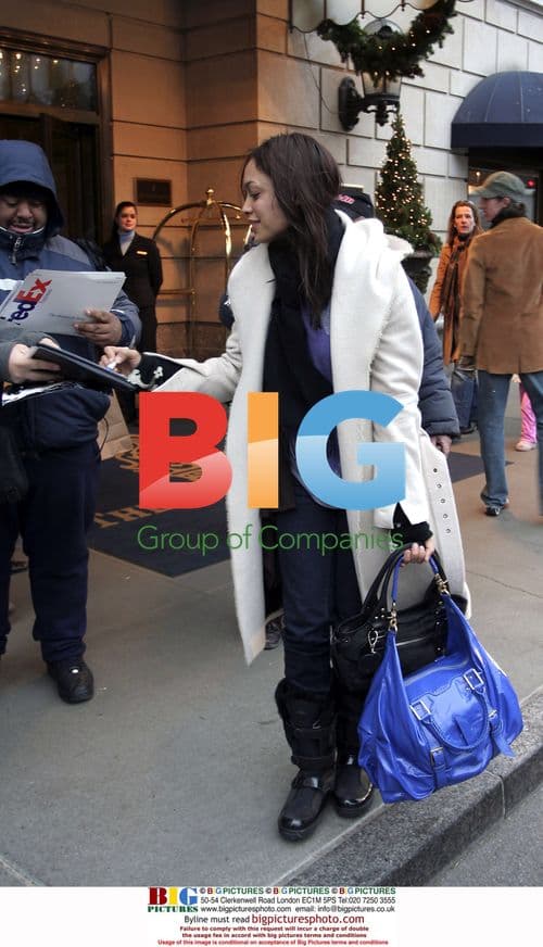 Celebs sign autographs outside Ritz Carlton