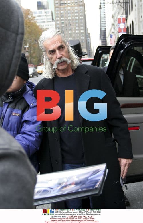 Celebs Sign Autographs at Ritz Carlton