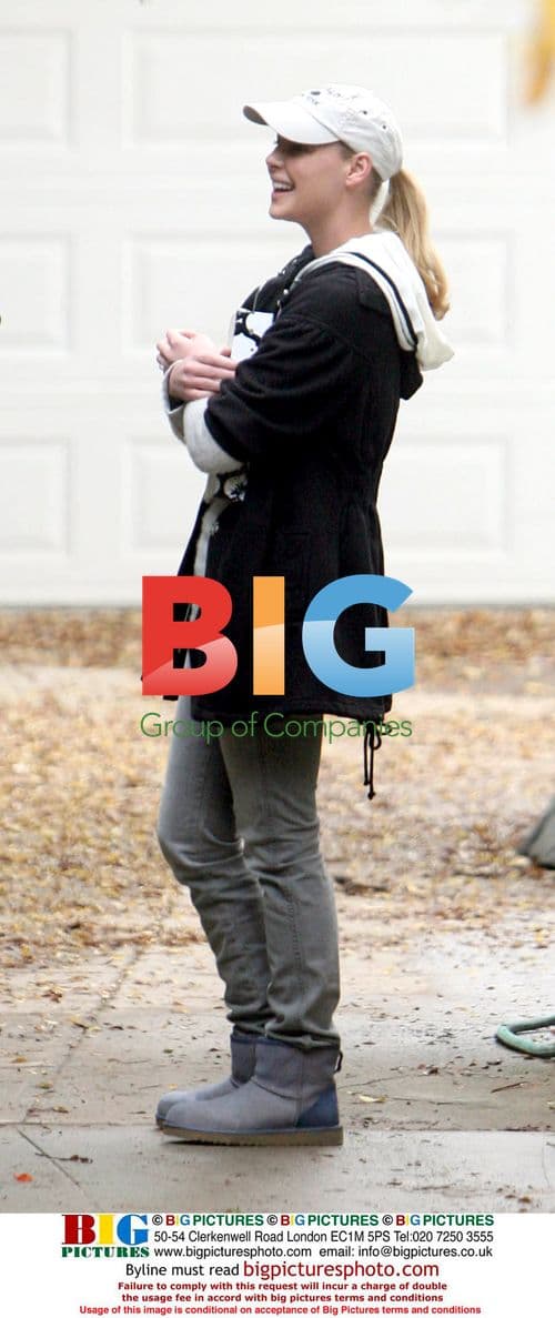 Katherine Heigl and Josh Kelley at Cafe Figueroa