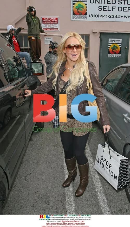Lindsay Lohan shopping in Los Angeles