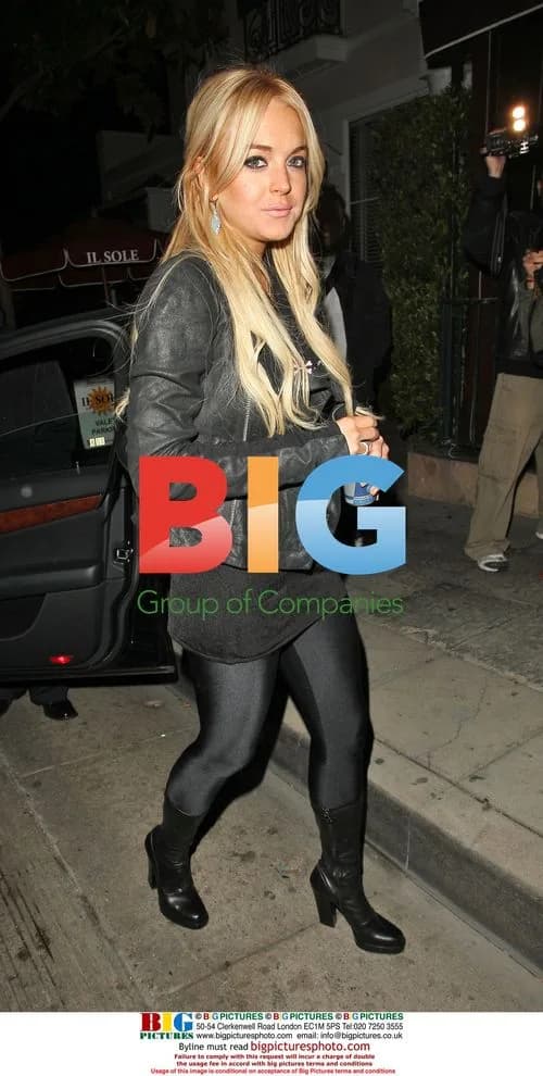 Lindsay Lohan arrives for dinner in LA
