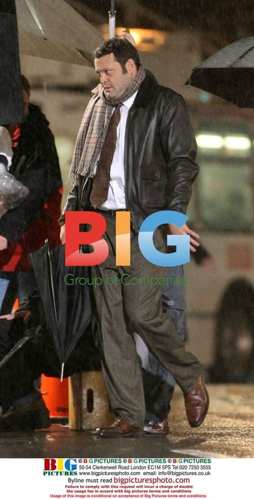 Reese Witherspoon and Vince Vaughn on set of 'Four Christmases'