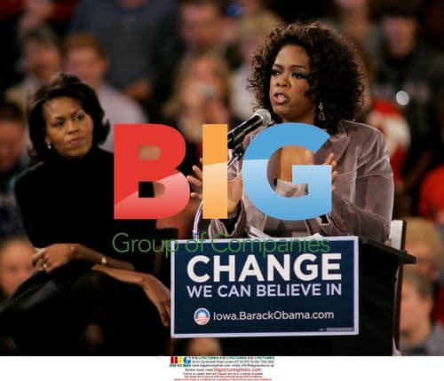 Oprah introduces Barack Obama
